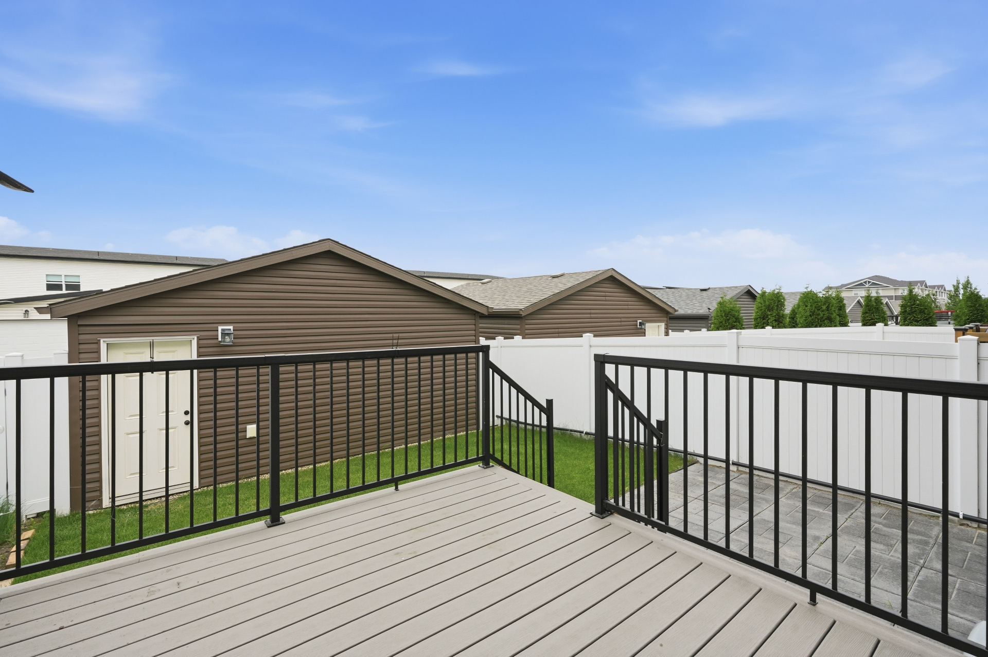 Brighton 半独立屋| 855 McFaull Rise| 1,642尺+4卧+4卫+双车库+2021年建——林与唐地产 - 14